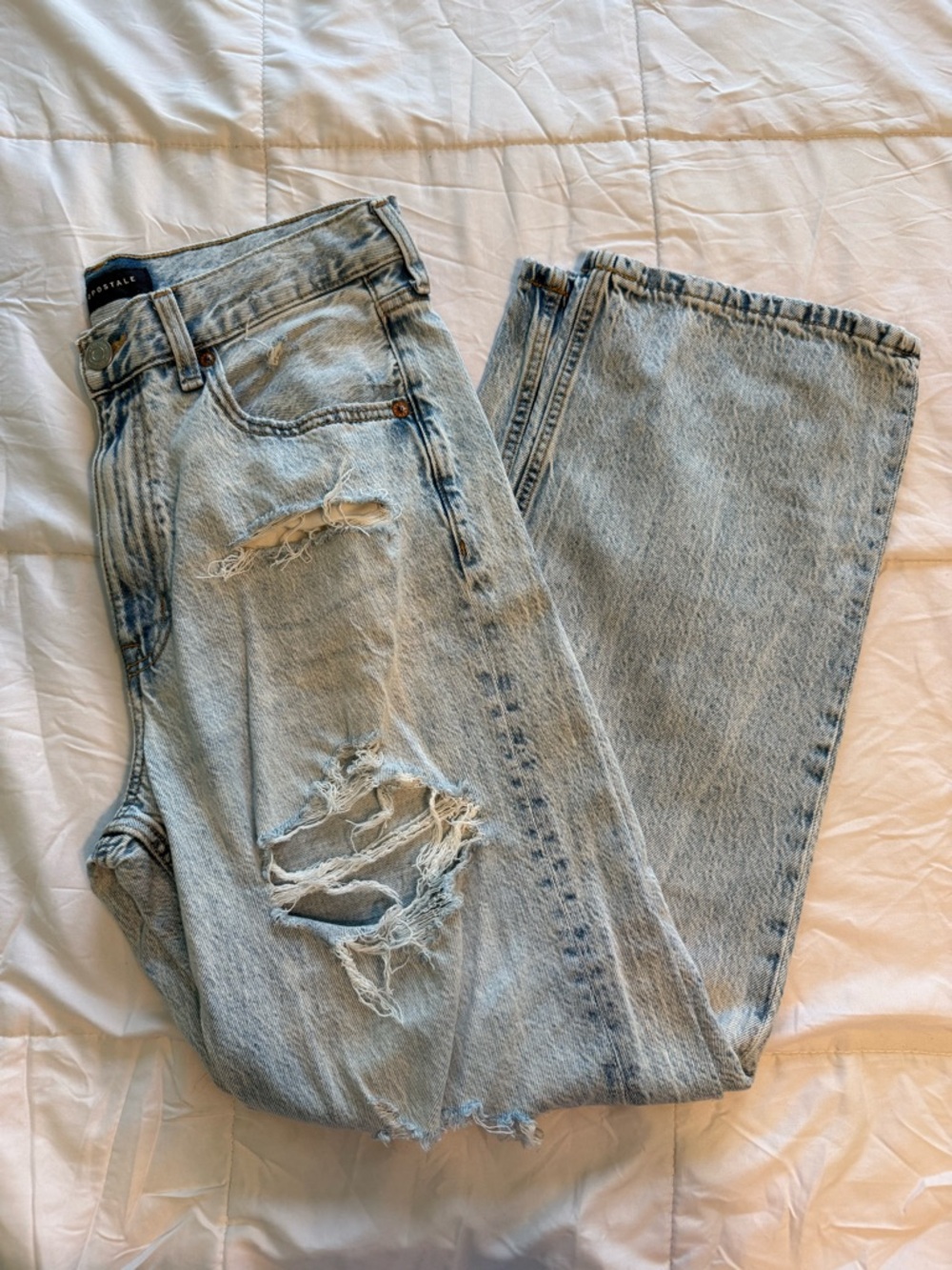 Aeropostale High-Rise Baggy Jeans